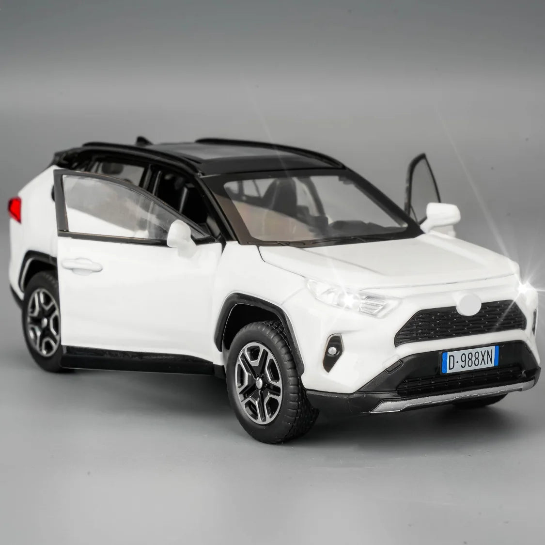 TGRCM-CZ 1To32 RAV4 Diecast Car With Light And Sound