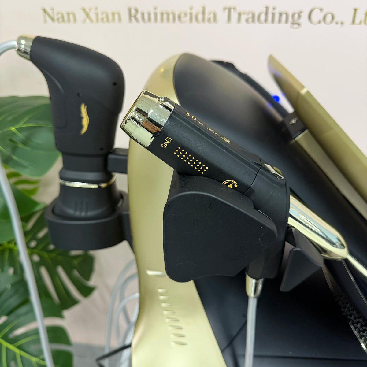 360 MAX HIFU Machine For Non Invasive Facial Firming