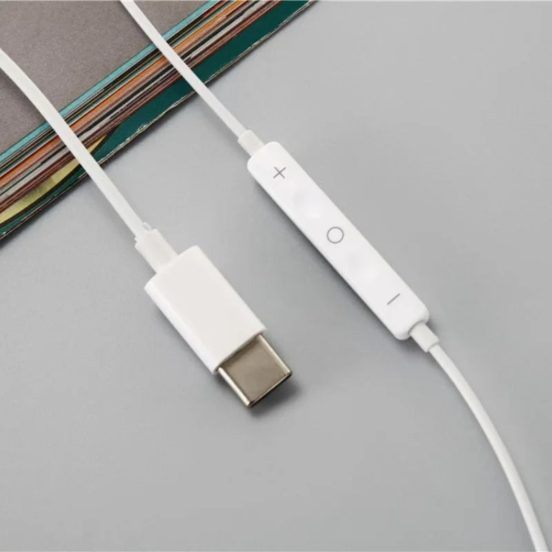 Type C Earbud Headphones With Microphone For Mobile Phones