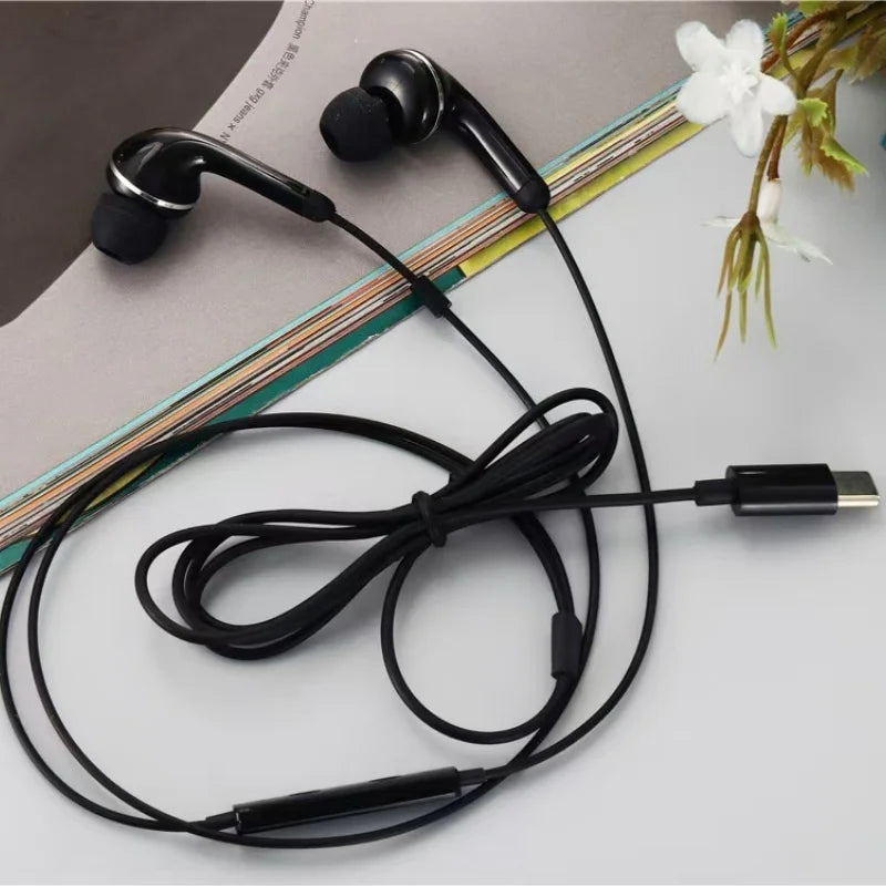 Type C Earbud Headphones With Microphone For Mobile Phones