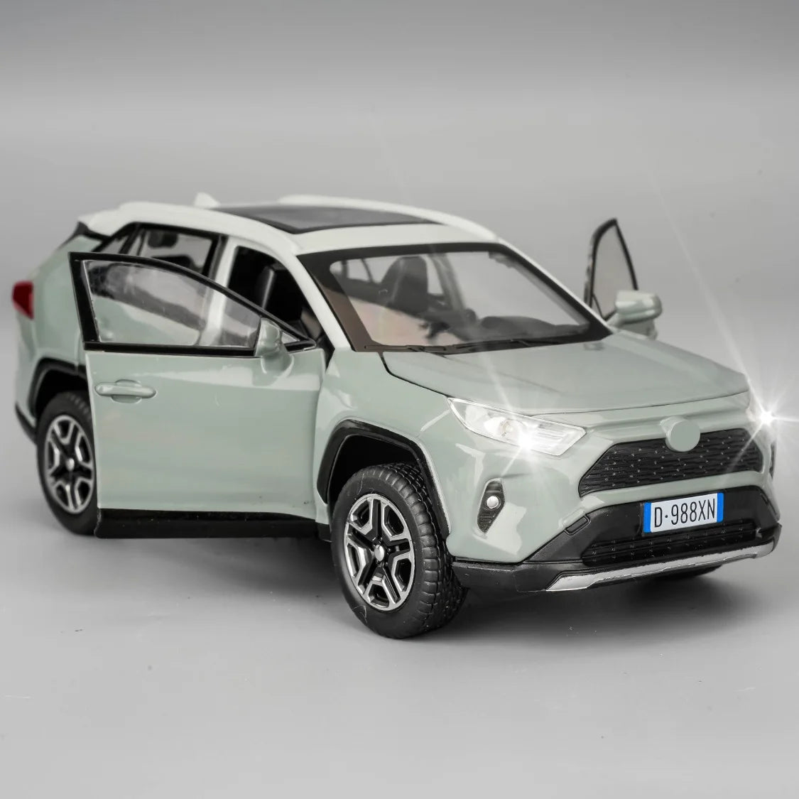 TGRCM-CZ 1To32 RAV4 Diecast Car With Light And Sound